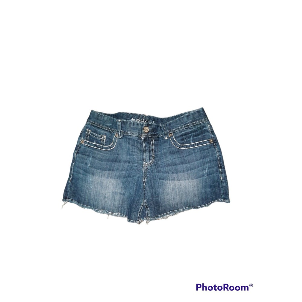 Maurices sz 11/12 reg shorts.
